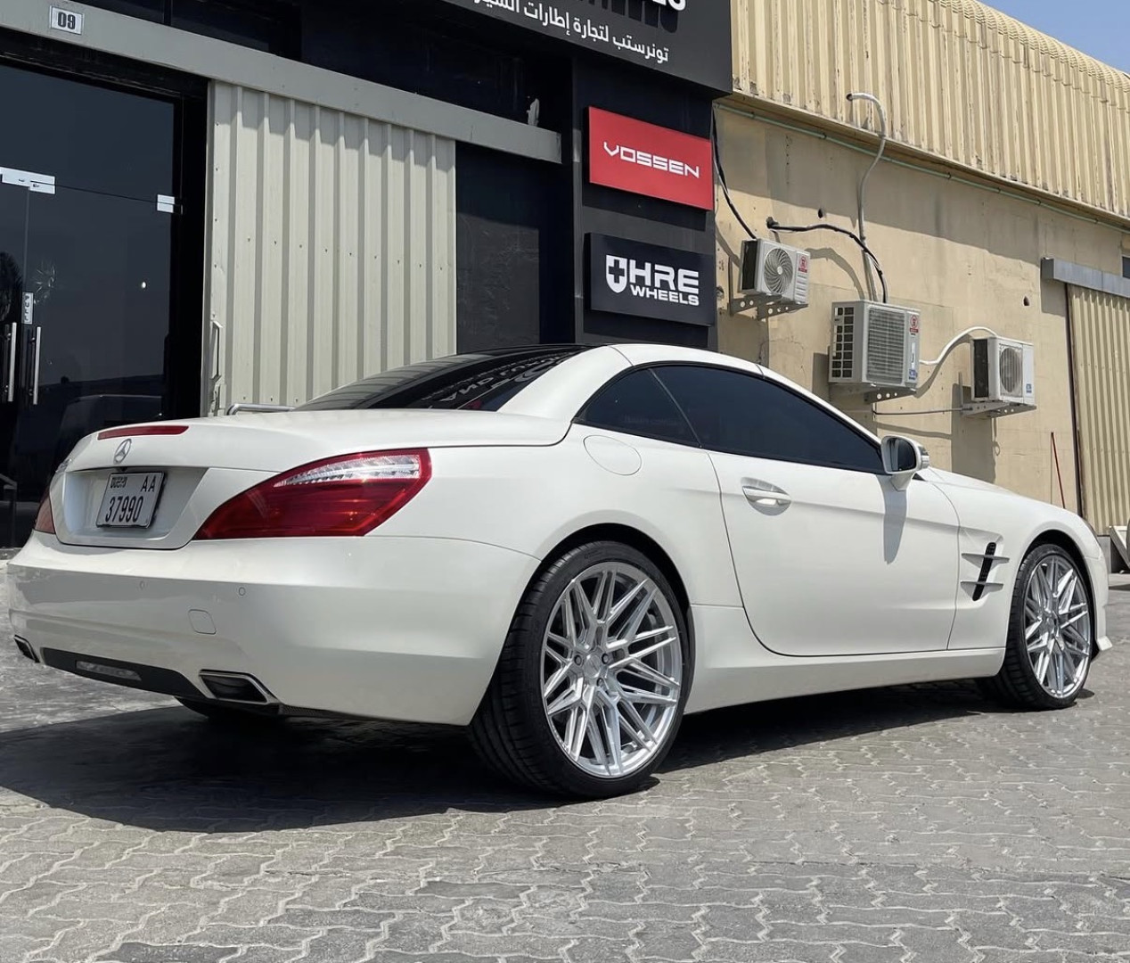 2015 MERCEDES BENZ SLK-CLASS fitted with Vossen HF-7 Silver Polished Wheel
