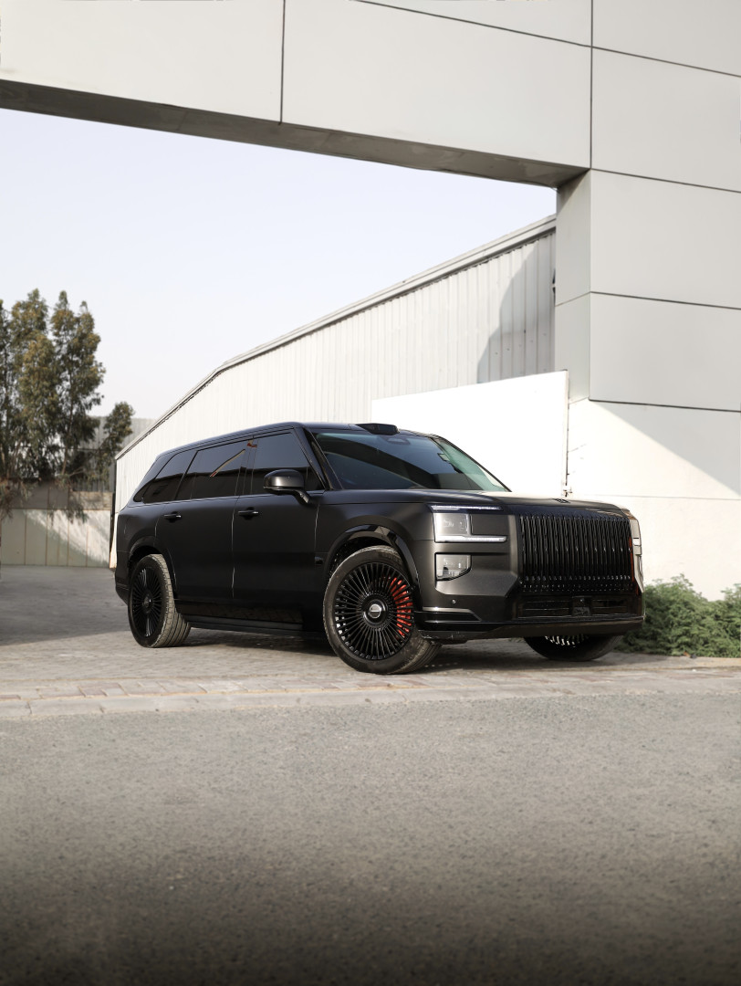2025 ZEEKR 9X fitted with Designer LX-02 Brushed Silver Wheel