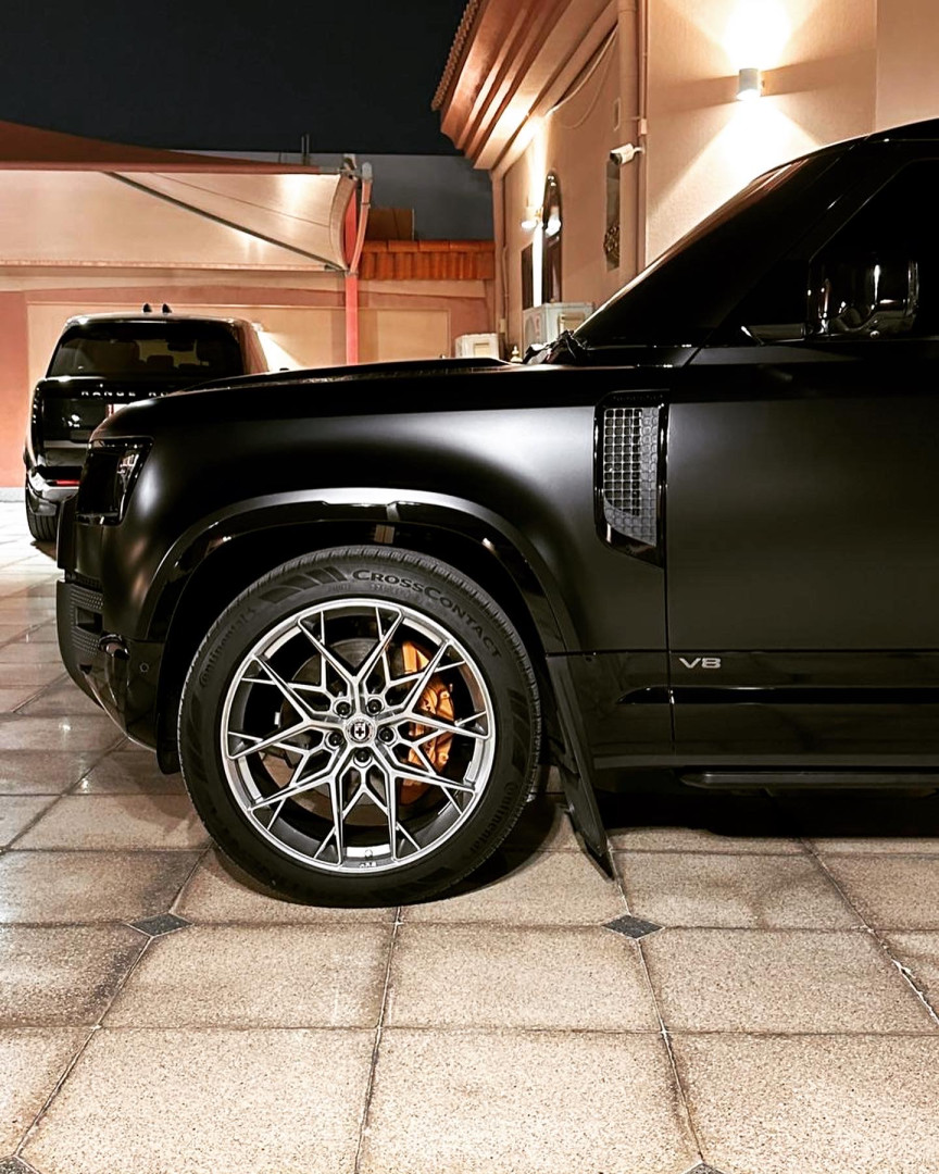2023 LAND ROVER DEFENDER gallery image 3