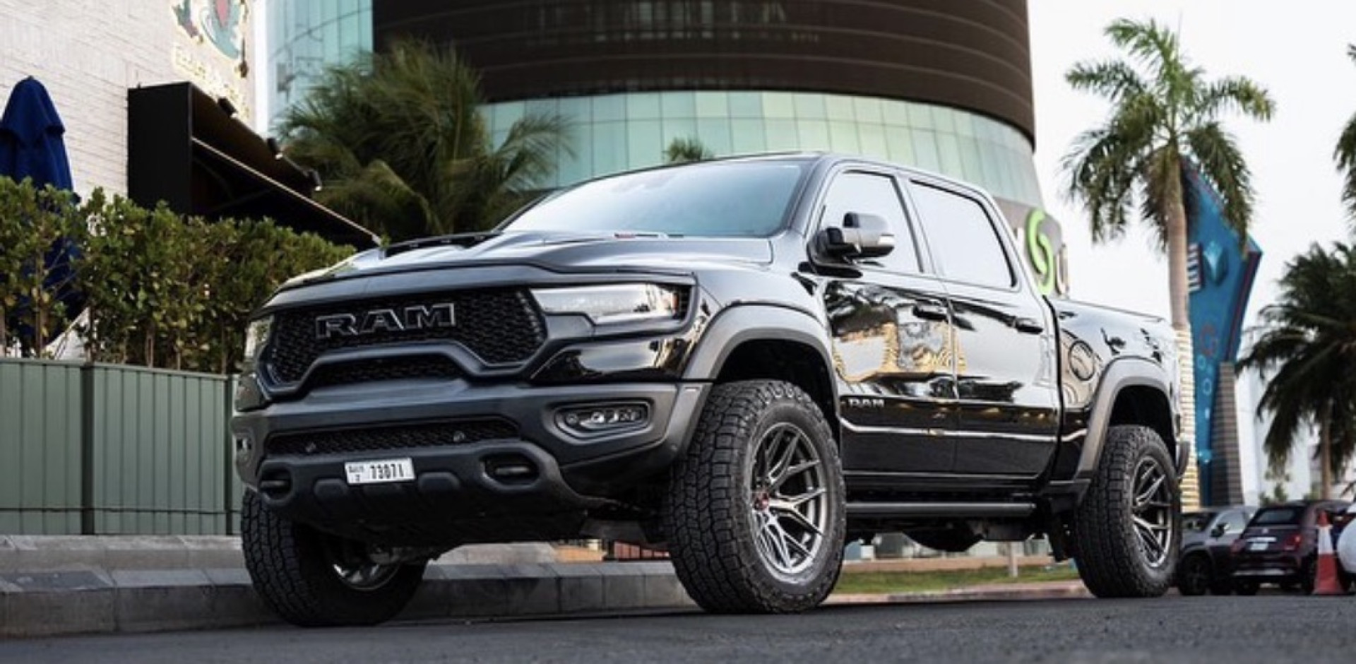 2023 DODGE RAM gallery image 3