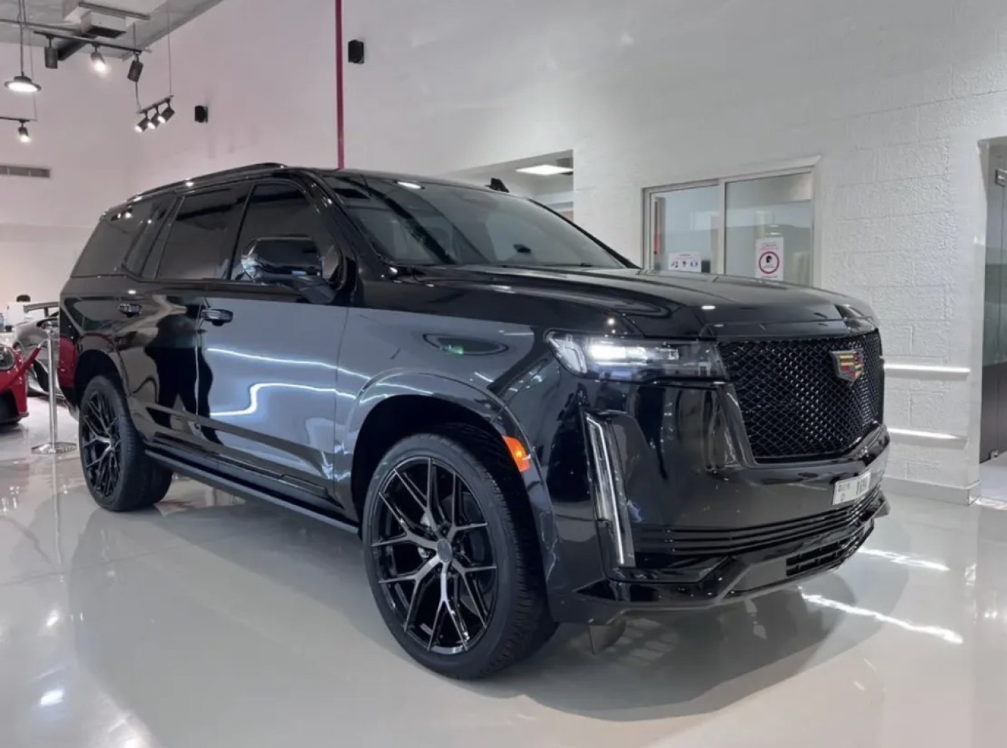 2023 CADILLAC ESCALADE fitted with Vossen HF6-4 Custom Finish Wheel