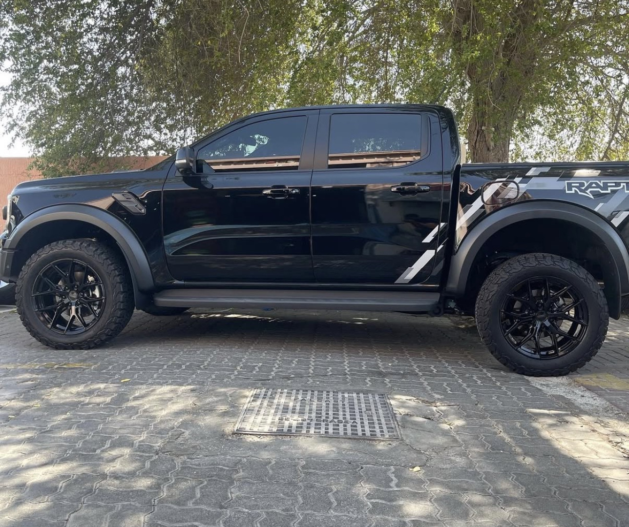2024 FORD RANGER RAPTOR fitted with Vossen HF6-4 Custom Finish Wheel