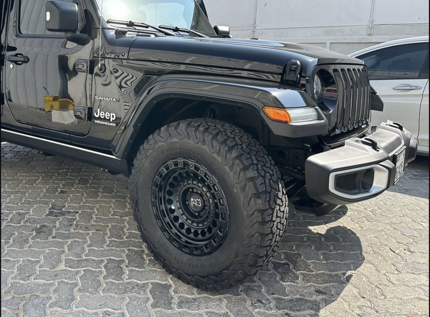 2023 JEEP WRANGLER fitted with Black Rhino Sentinel Desert Sand W/ Black Ring Wheel