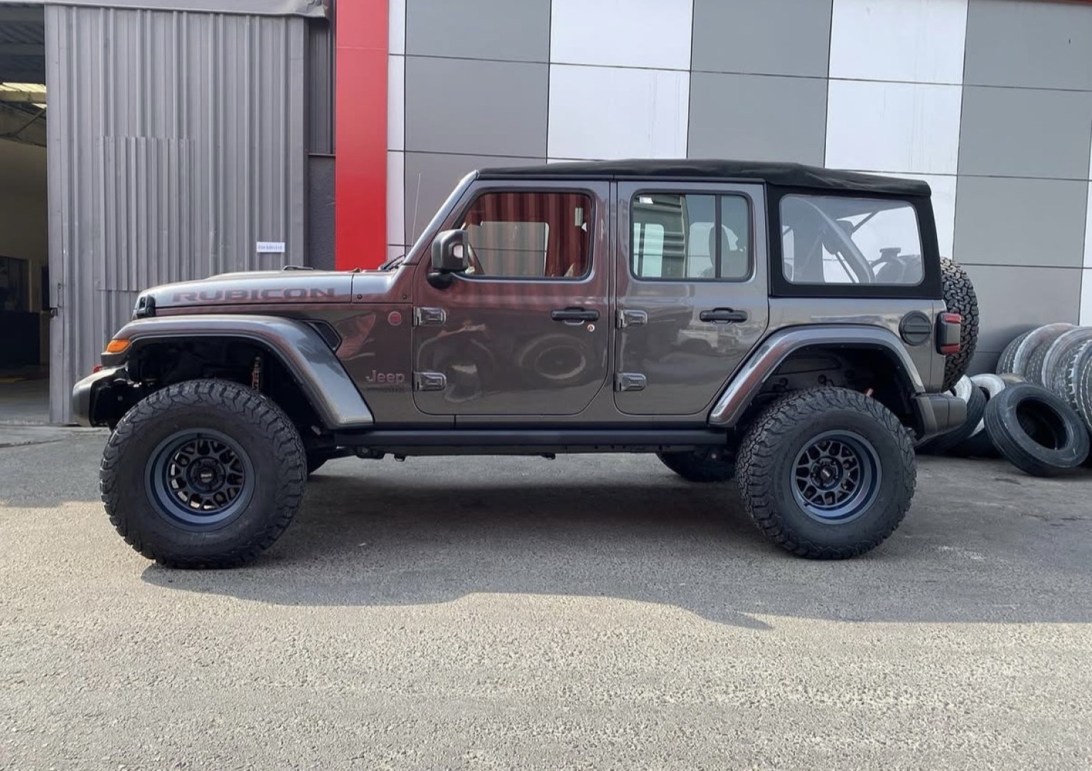 2022 JEEP WRANGLER