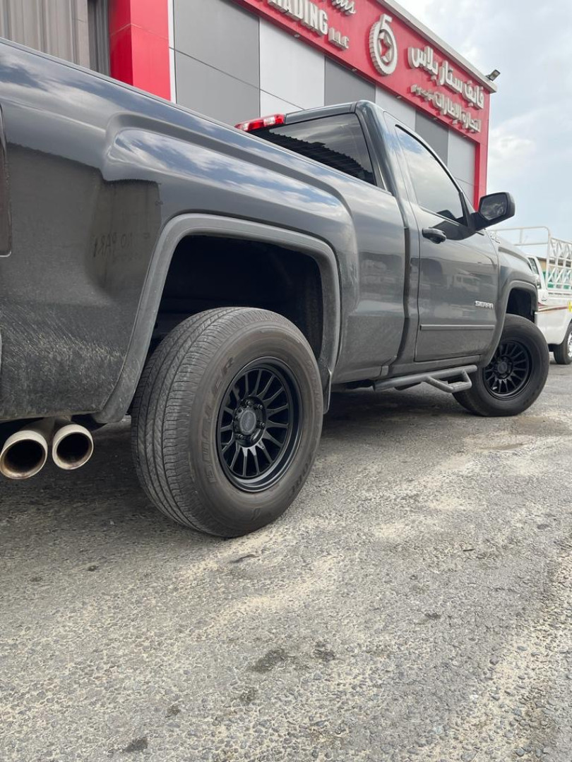 2022 GMC SIERRA fitted with Relations Race Wheels RR7-S Matte Black Wheel