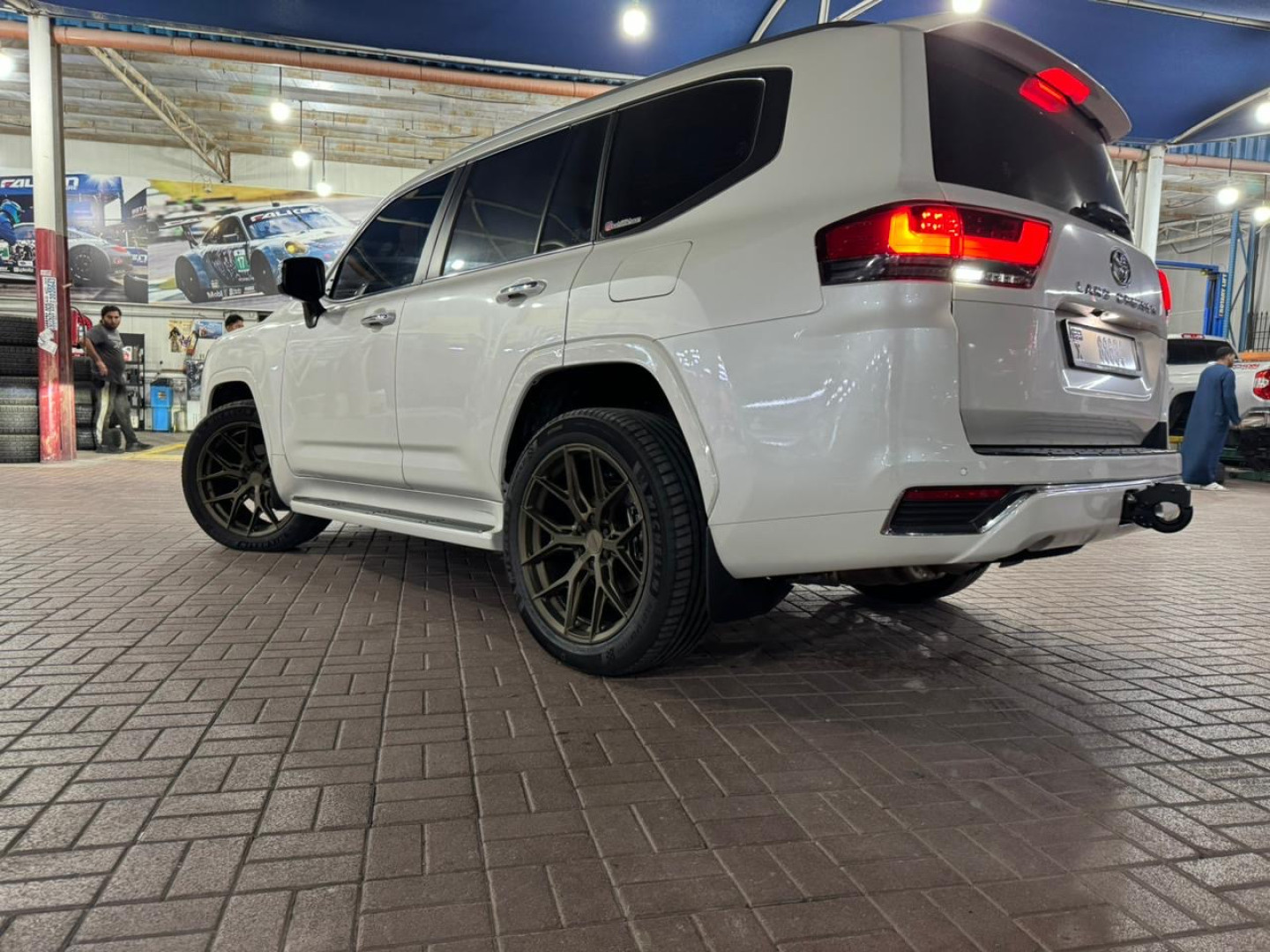 2023 TOYOTA LAND CRUISER 300