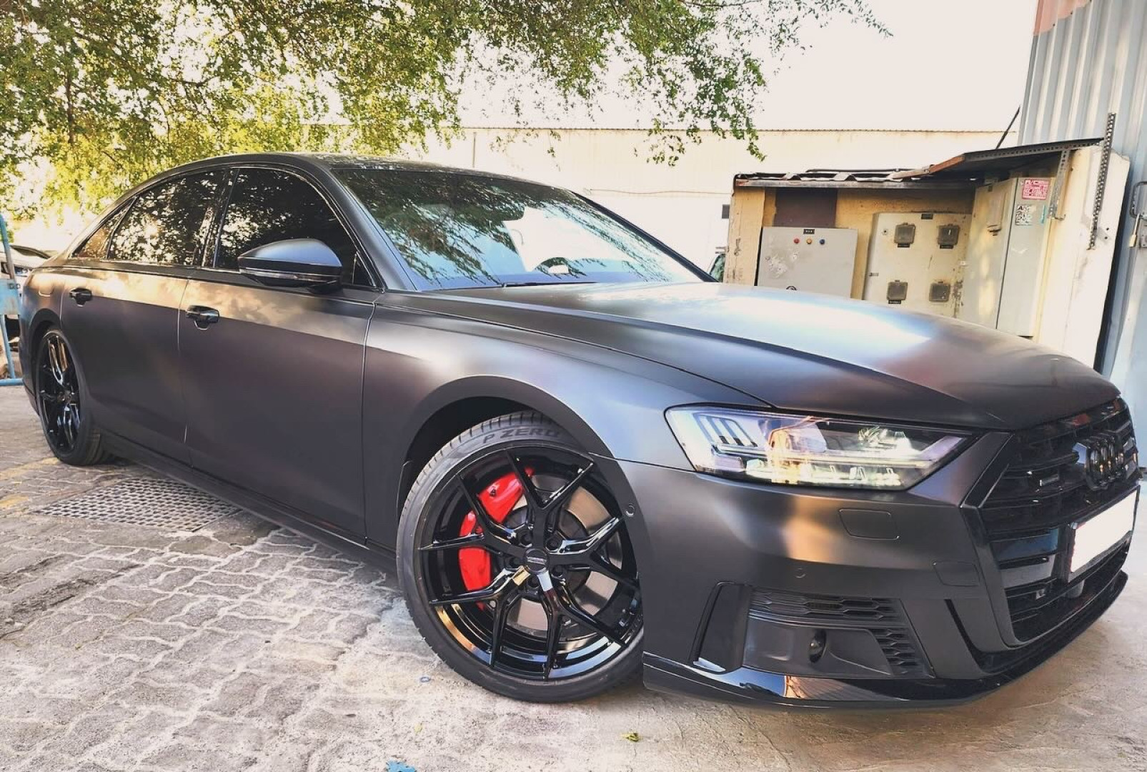 2023 AUDI S8
