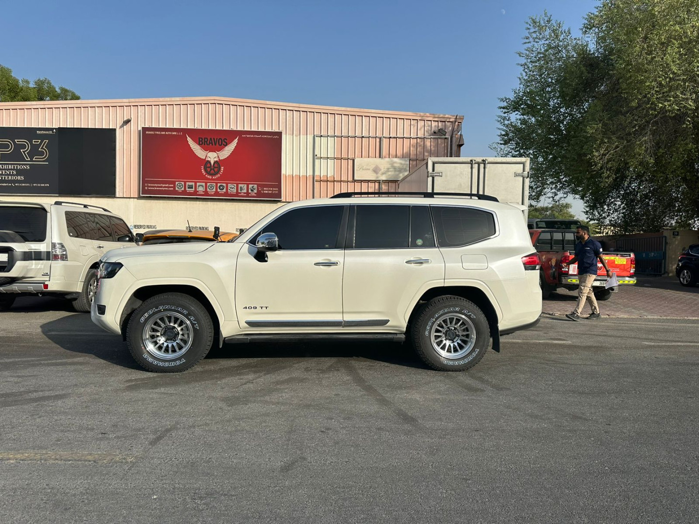 2023 TOYOTA LAND CRUISER 300