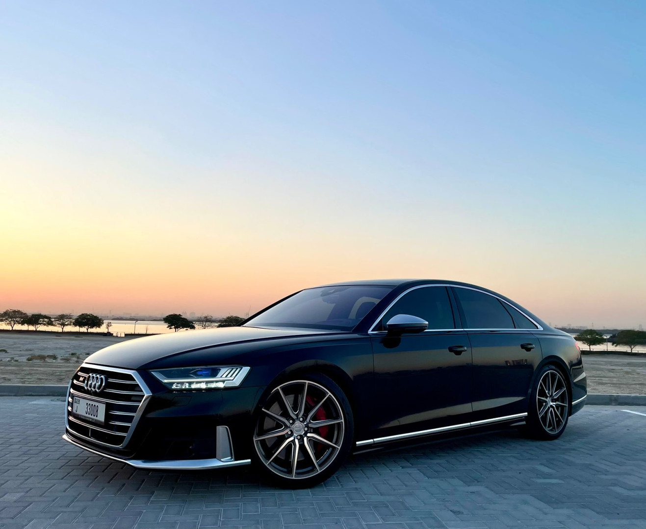 2021 AUDI S8
