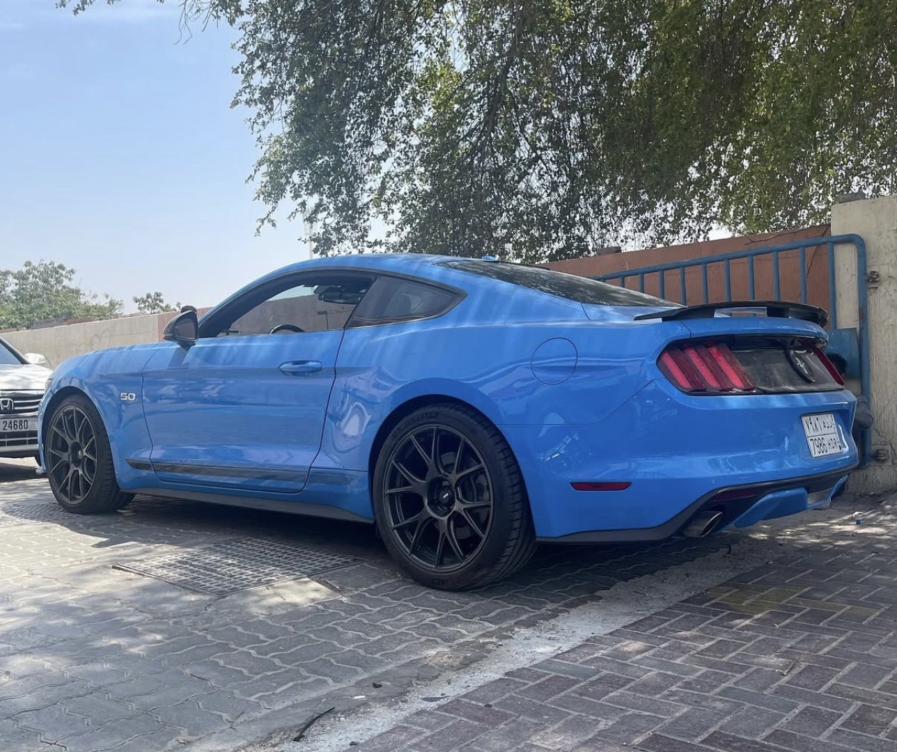 2023 FORD MUSTANG fitted with Konig Ampliform Dark Metallic Graphite Wheel