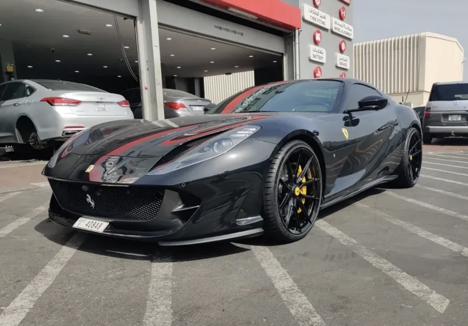 2022 FERRARI 812 SUPERFAST/GTS fitted with Novitec NF-10 Gloss Black Wheel