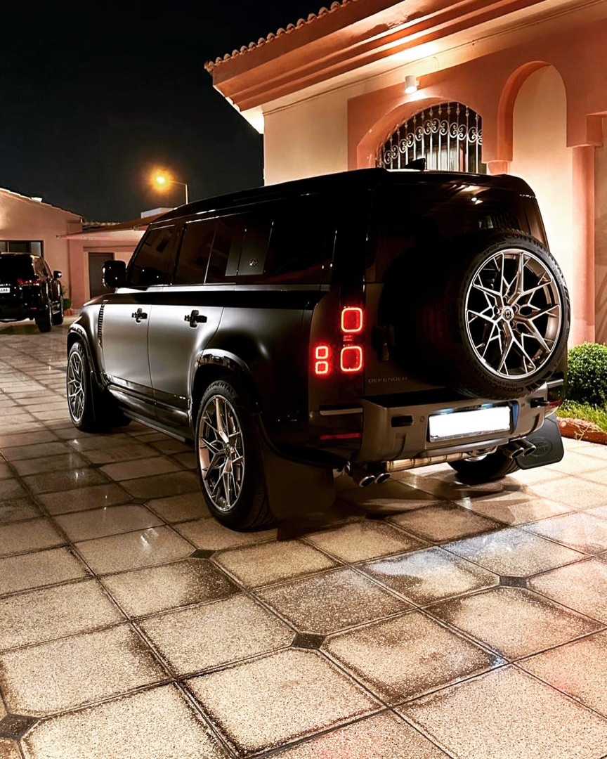 2023 LAND ROVER DEFENDER