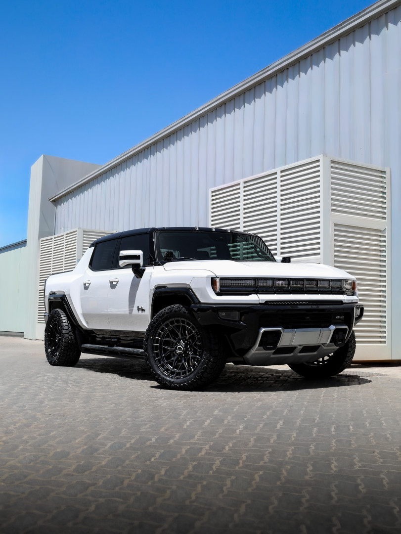 2025 GMC HUMMER EV