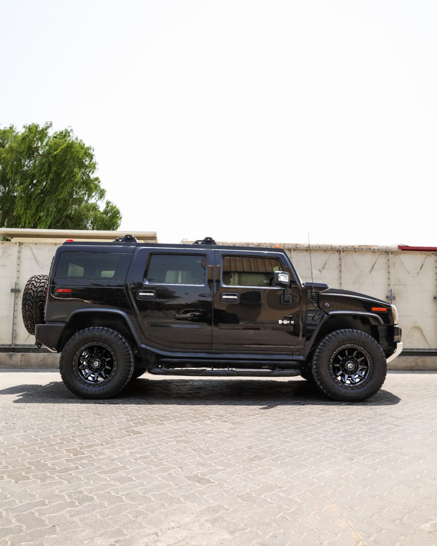 2009 GMC HUMMER H2 gallery image 4