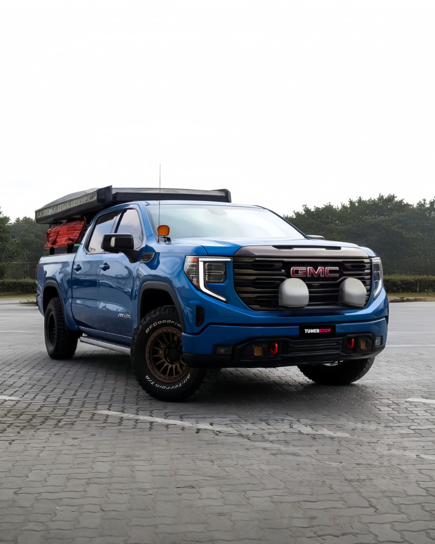 2022 GMC SIERRA fitted with Relations Race Wheels RR7-H Matte Bronze Wheel