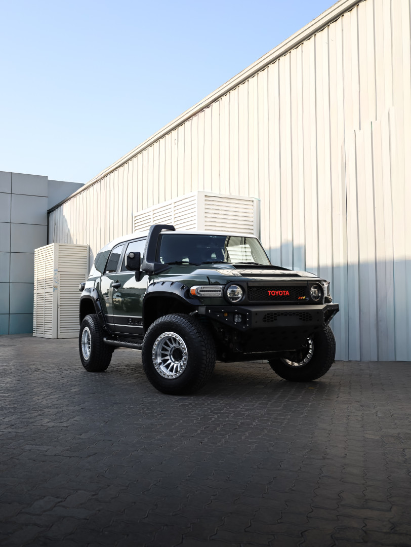 2012 TOYOTA FJ CRUISER fitted with Relations Race Wheels RS7-H Forged MACHINE FACE Wheel