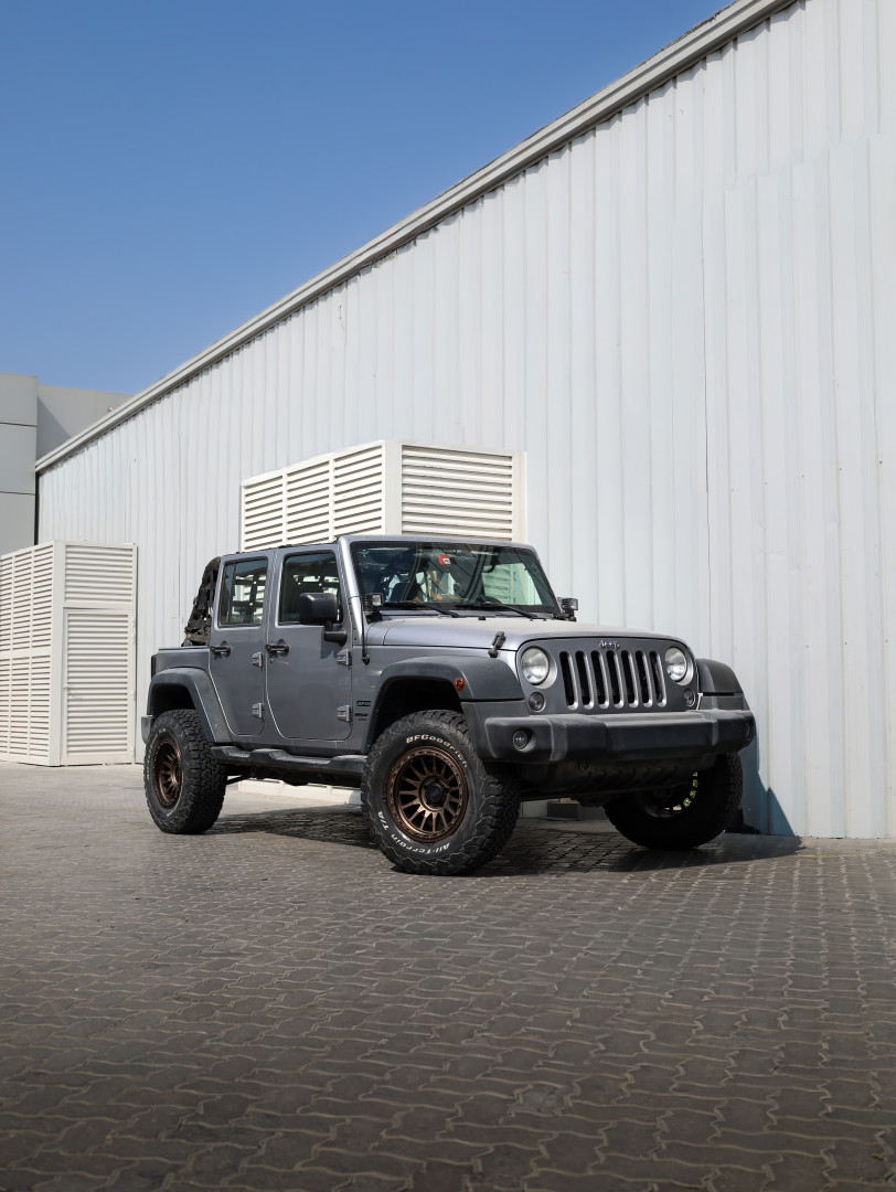 2015 JEEP WRANGLER fitted with Relations Race Wheels RR7-H Matte Bronze Wheel