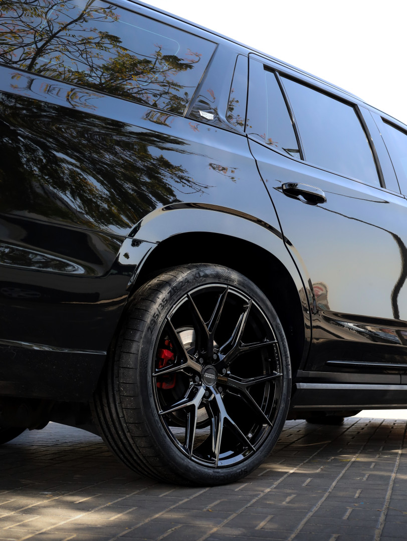 2023 CADILLAC ESCALADE gallery image 6