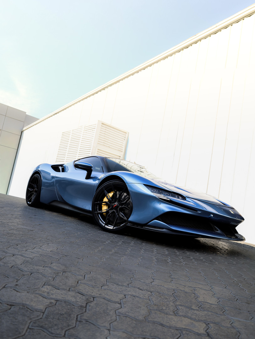 2022 FERRARI SF90 gallery image 5