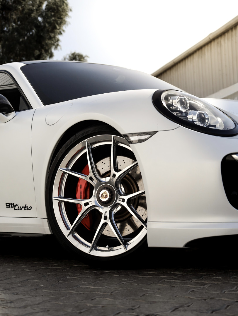 2014 PORSCHE 911 gallery image 2