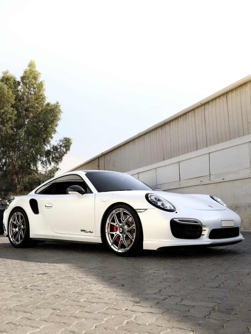 2014 PORSCHE 911 gallery image 8