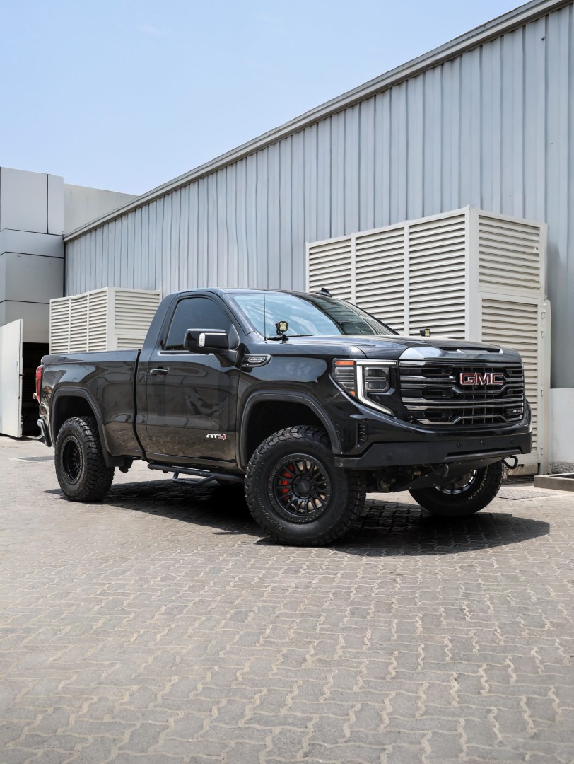 2023 GMC SIERRA