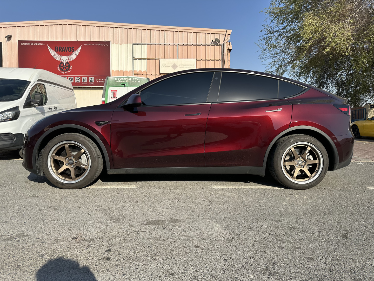 2024 TESLA MODEL Y gallery image 3