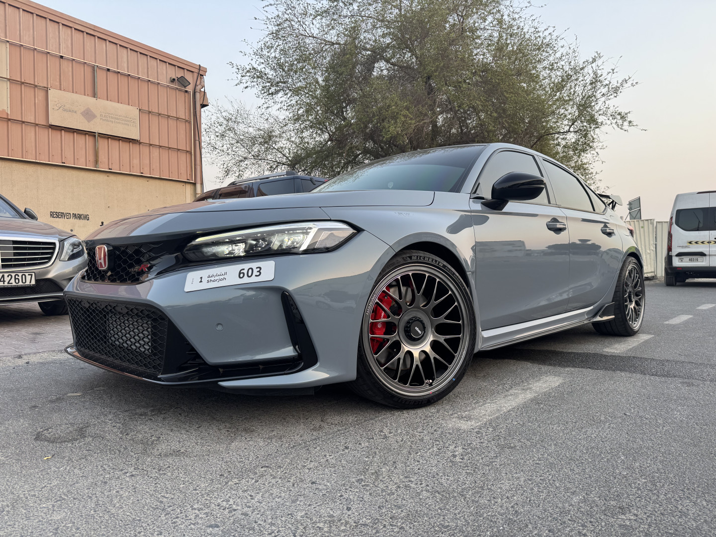 2023 HONDA CIVIC TYPE R fitted with Konig MRK1XR Satin Silver Wheel