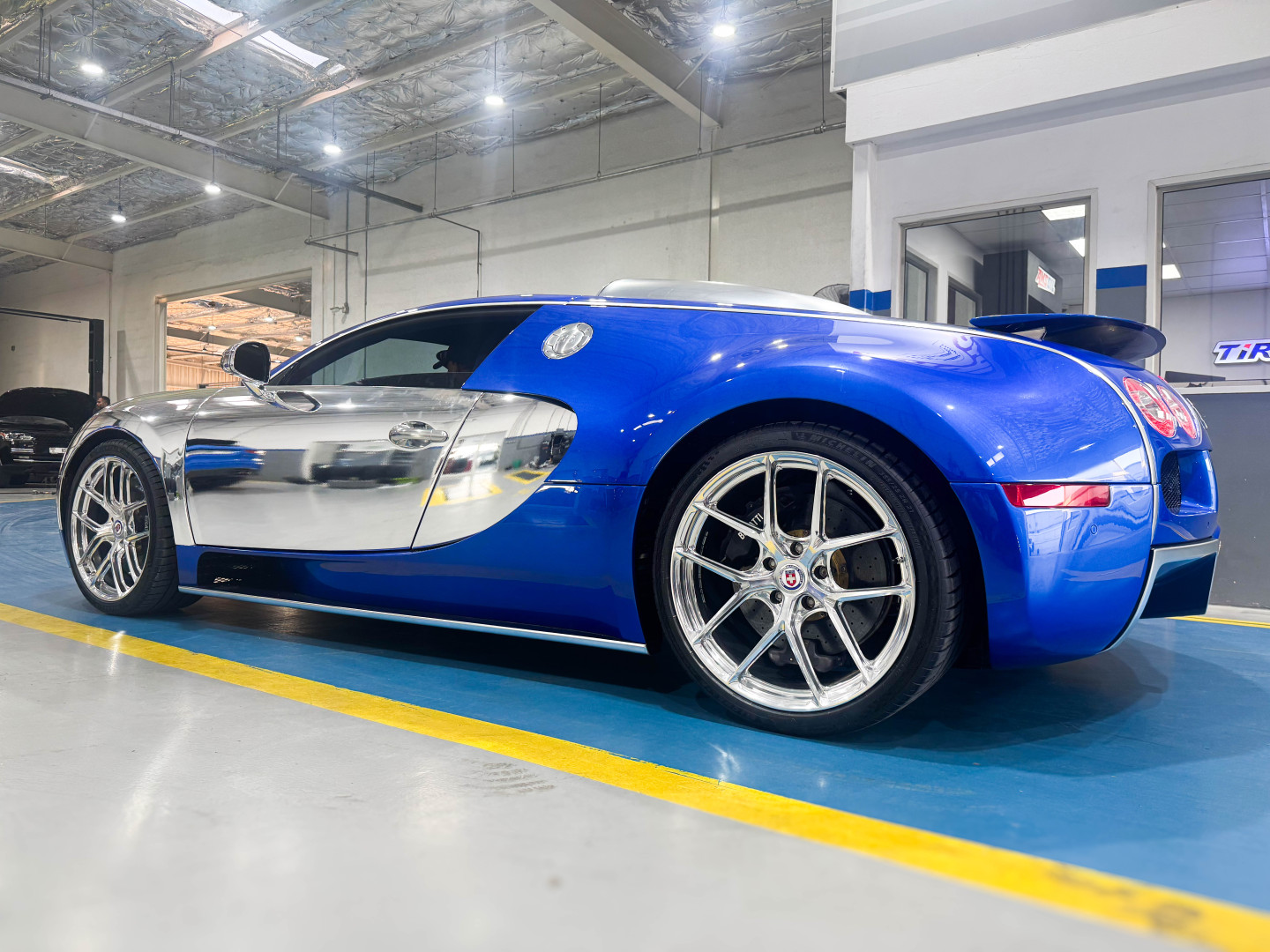 2013 BUGATTI VEYRON