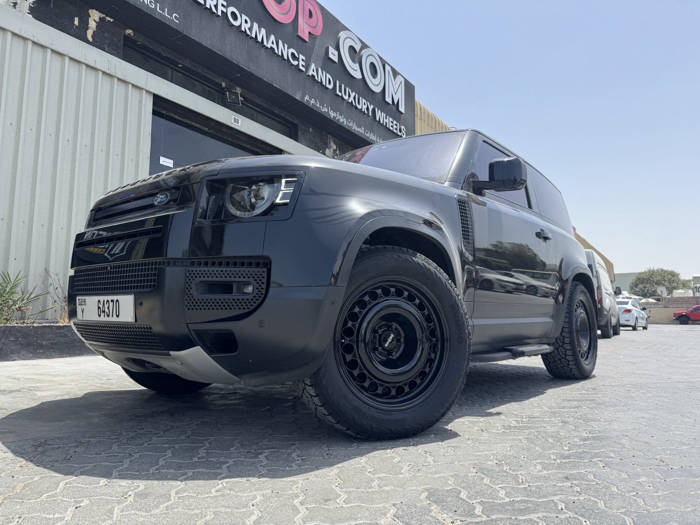 2020 LAND ROVER DEFENDER gallery image 4