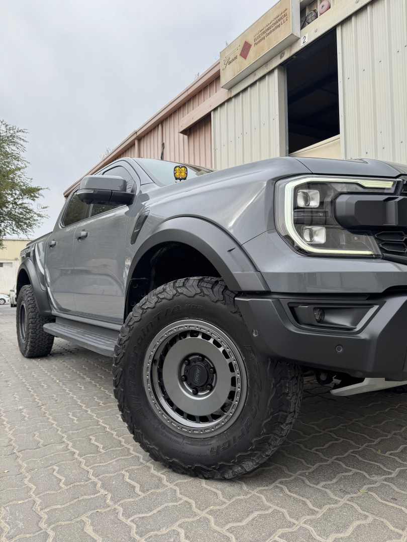 2024 FORD RANGER RAPTOR fitted with Relations Race Wheels RG3-H Forged GLOSS GUNMETAL Wheel