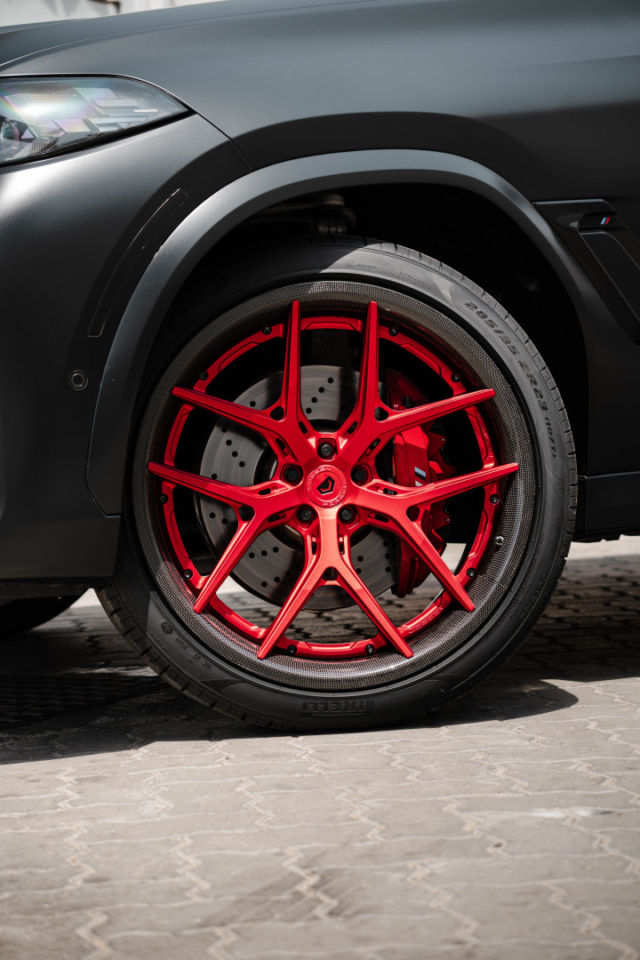 2024 BMW X6-M fitted with Vossen Forged S21-01 *Made to Order* Wheel