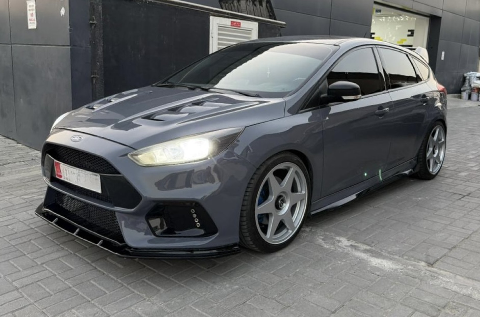 2020 FORD FOCUS fitted with Fifteen52 Tarmac Asphalt Black Wheel