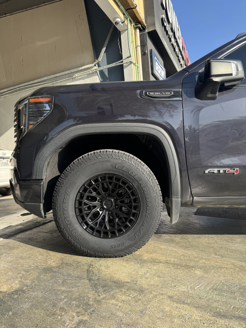 2023 GMC SIERRA