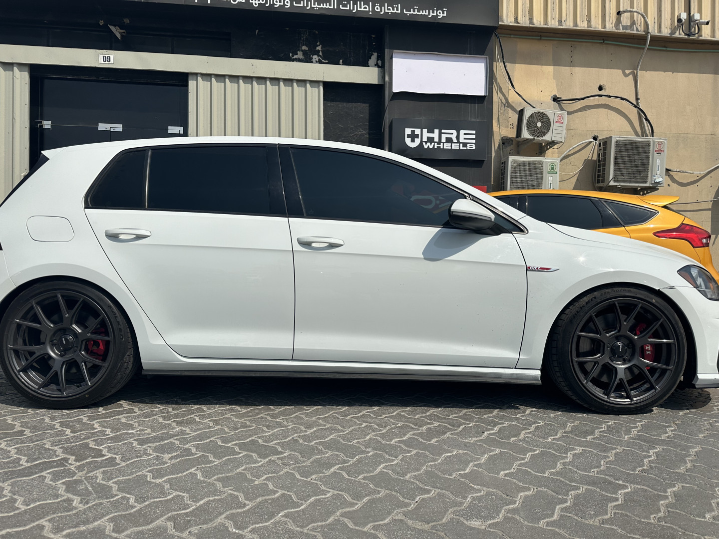 2018 VOLKSWAGEN GOLF fitted with Konig Ampliform Dark Metallic Graphite Wheel