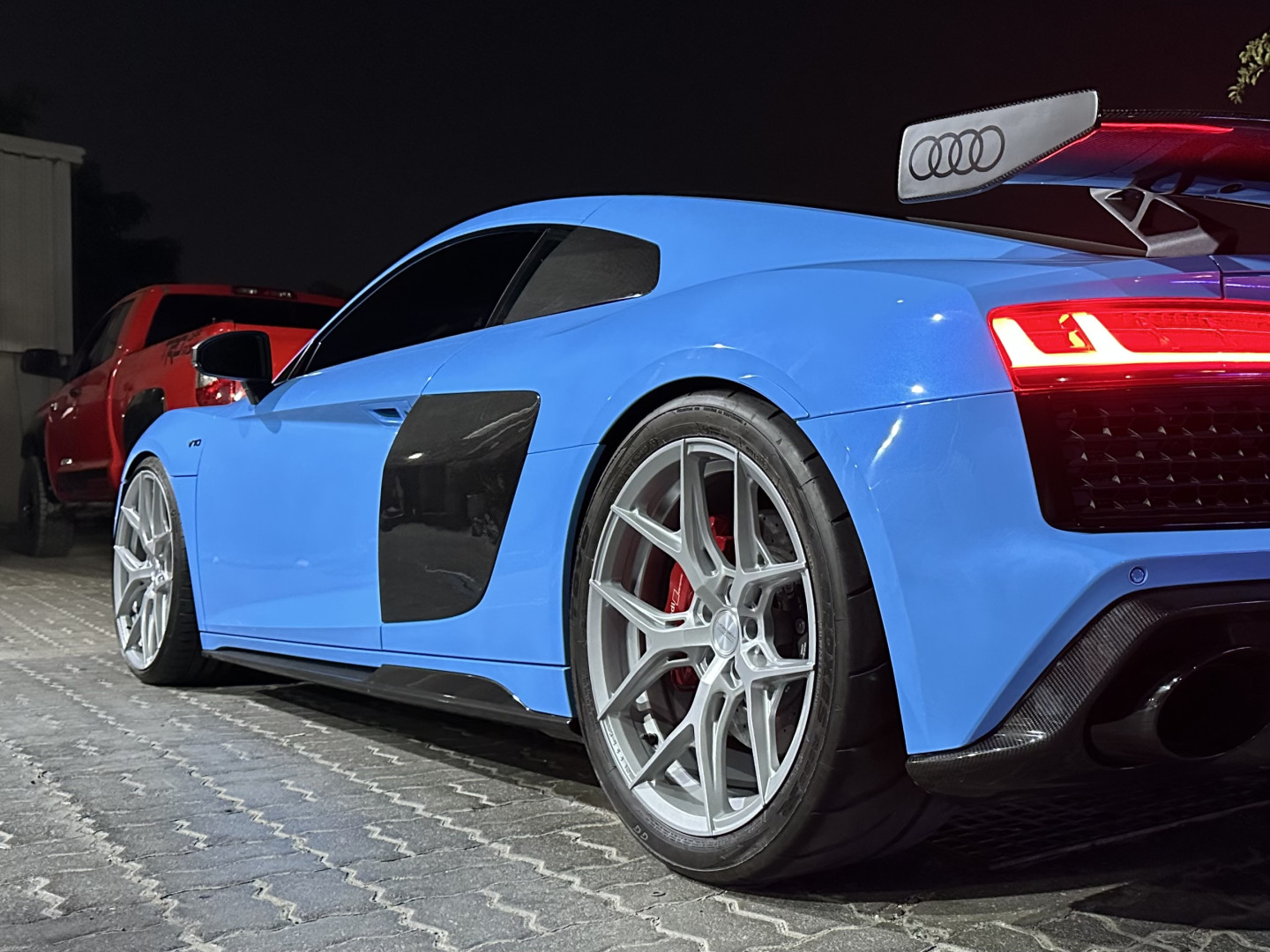 2020 AUDI R8