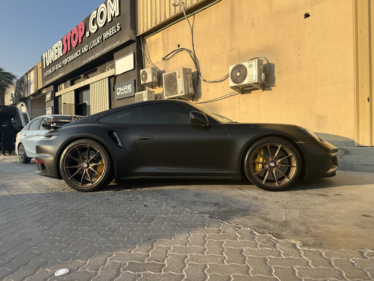 2023 PORSCHE 911 gallery image 2
