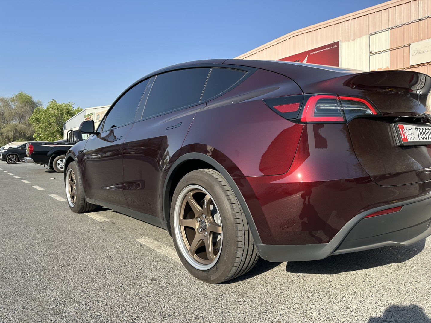 2024 TESLA MODEL Y gallery image 2