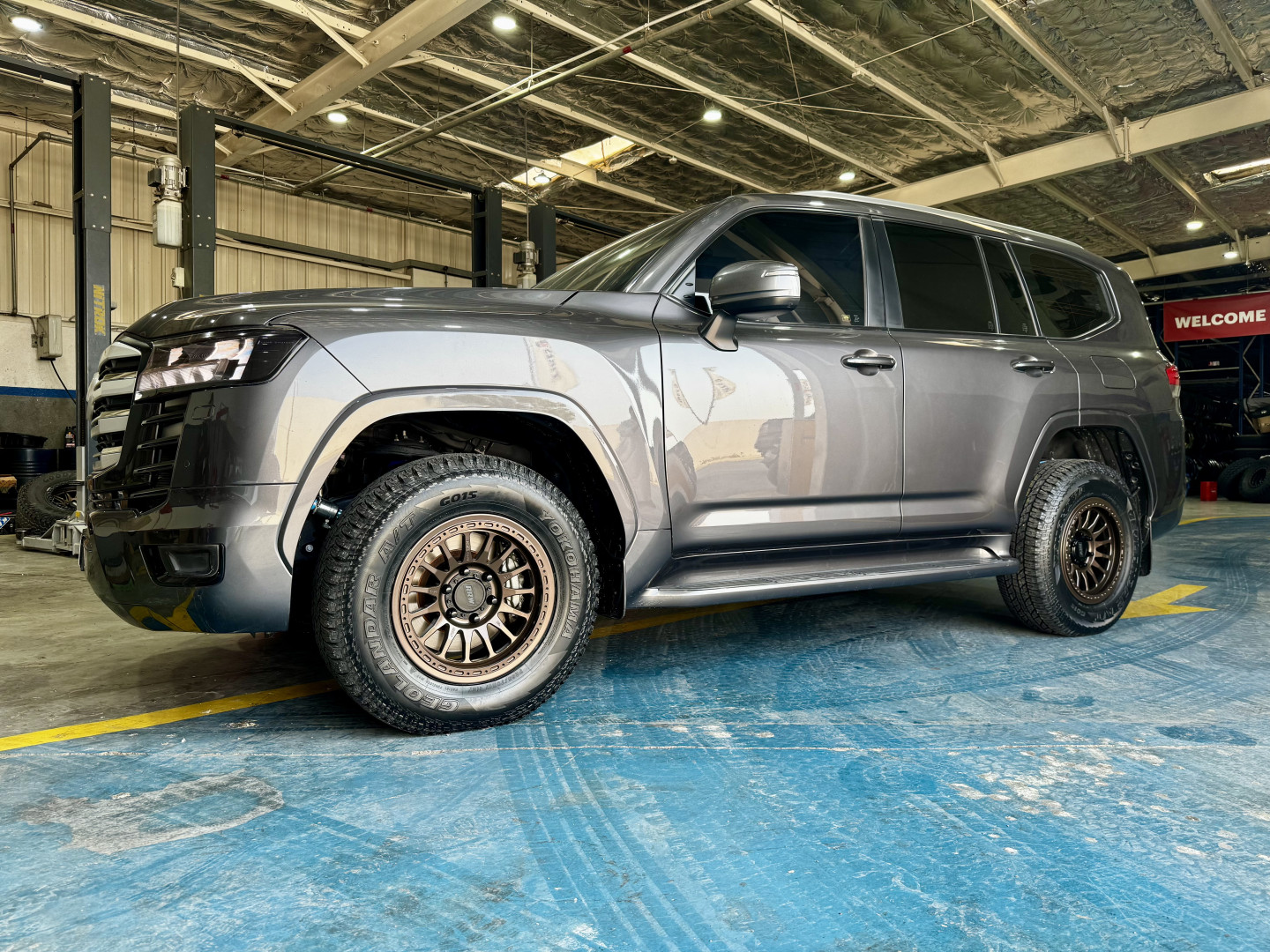 2023 TOYOTA LAND CRUISER 300 fitted with Relations Race Wheels RS7-H Forged Matte Bronze Wheel