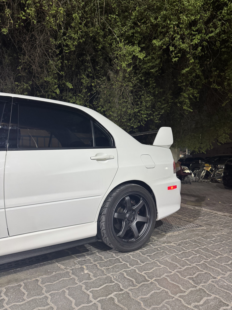 2003 MITSUBISHI EVOLUTION gallery image 2