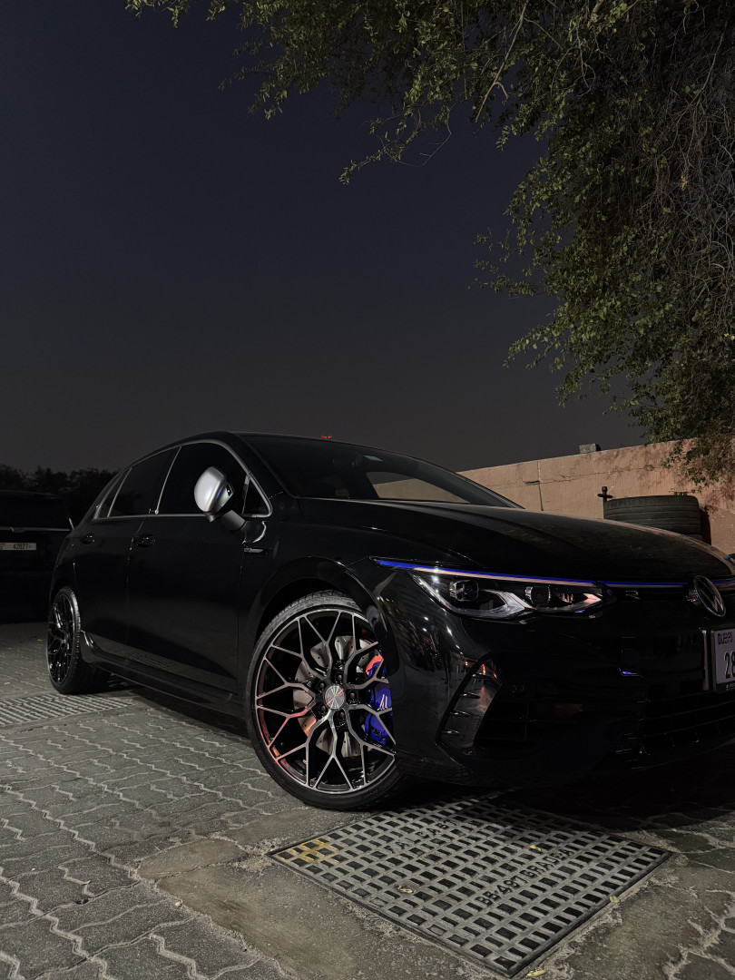 2024 VOLKSWAGEN GOLF fitted with Riviera RF108 Black Polished Dark Tint Wheel
