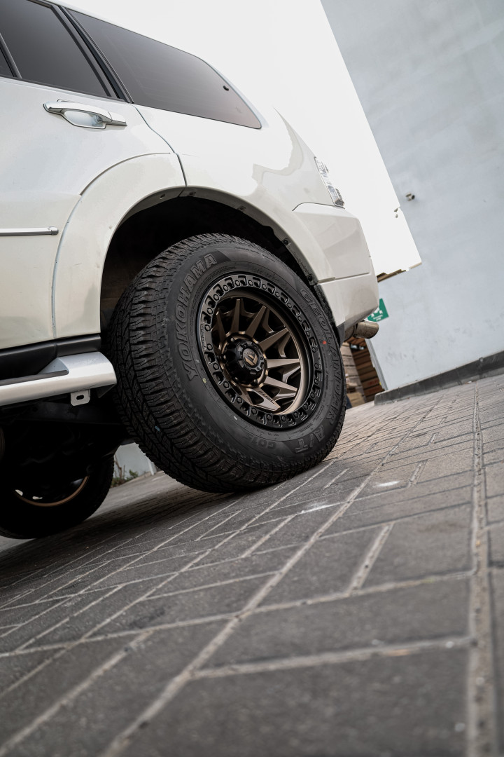 2016 MITSUBISHI PAJERO gallery image 6
