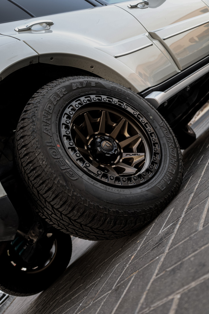 2016 MITSUBISHI PAJERO gallery image 2
