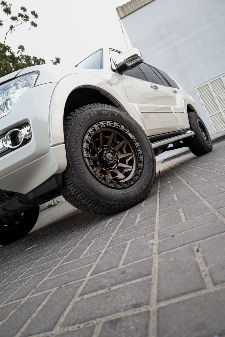 2016 MITSUBISHI PAJERO gallery image 4