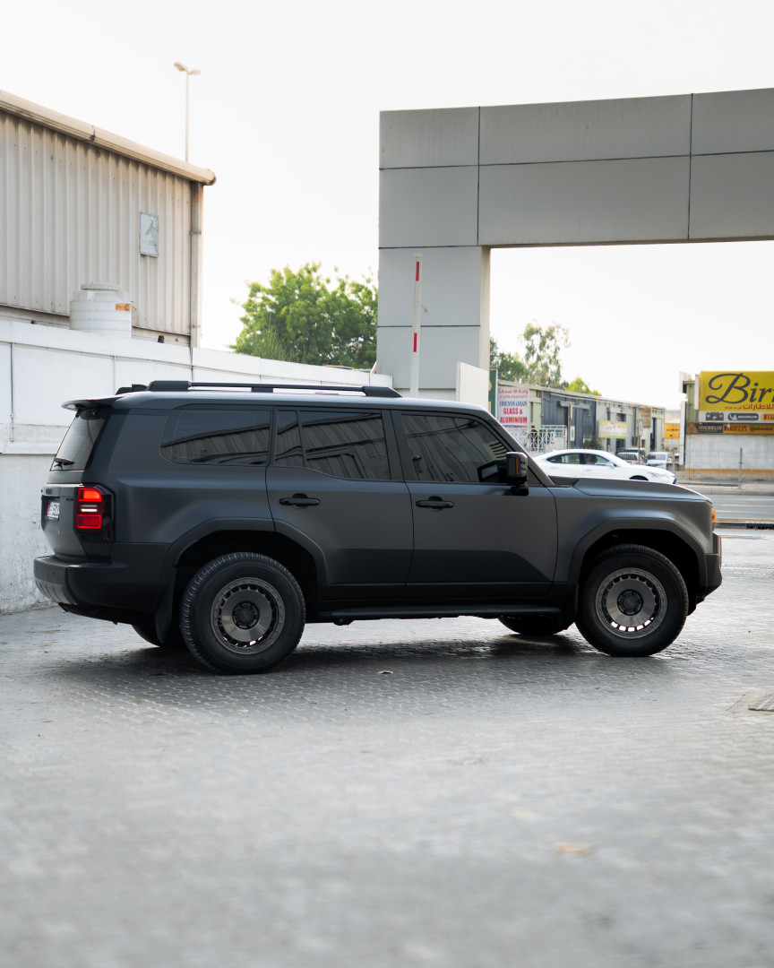 2025 TOYOTA LAND CRUISER PRADO 250