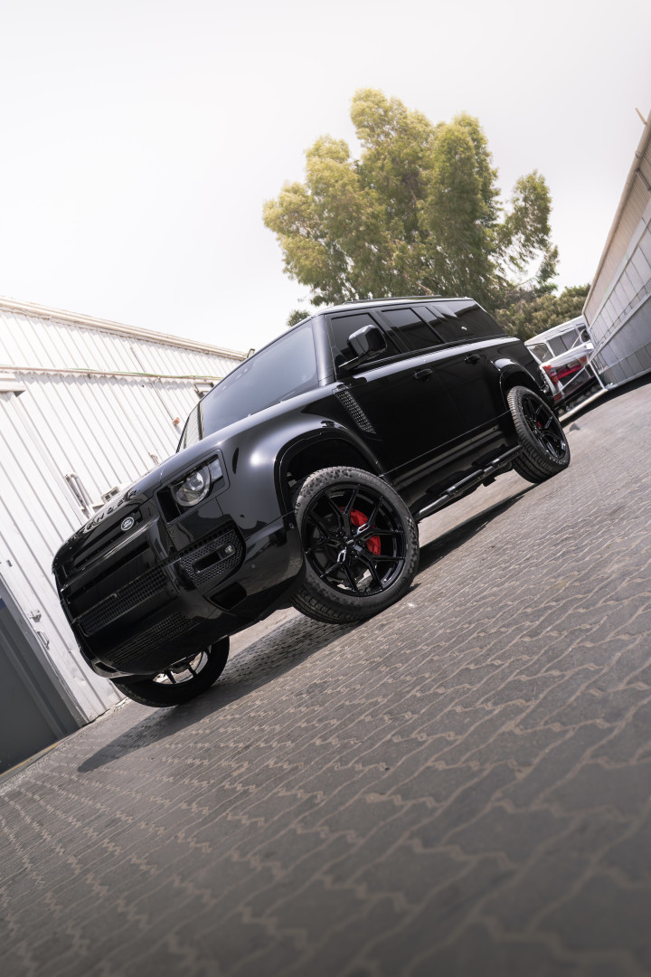 2024 LAND ROVER DEFENDER gallery image 2