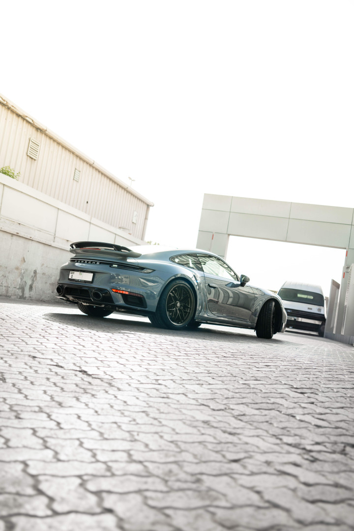 2025 PORSCHE 911 gallery image 4