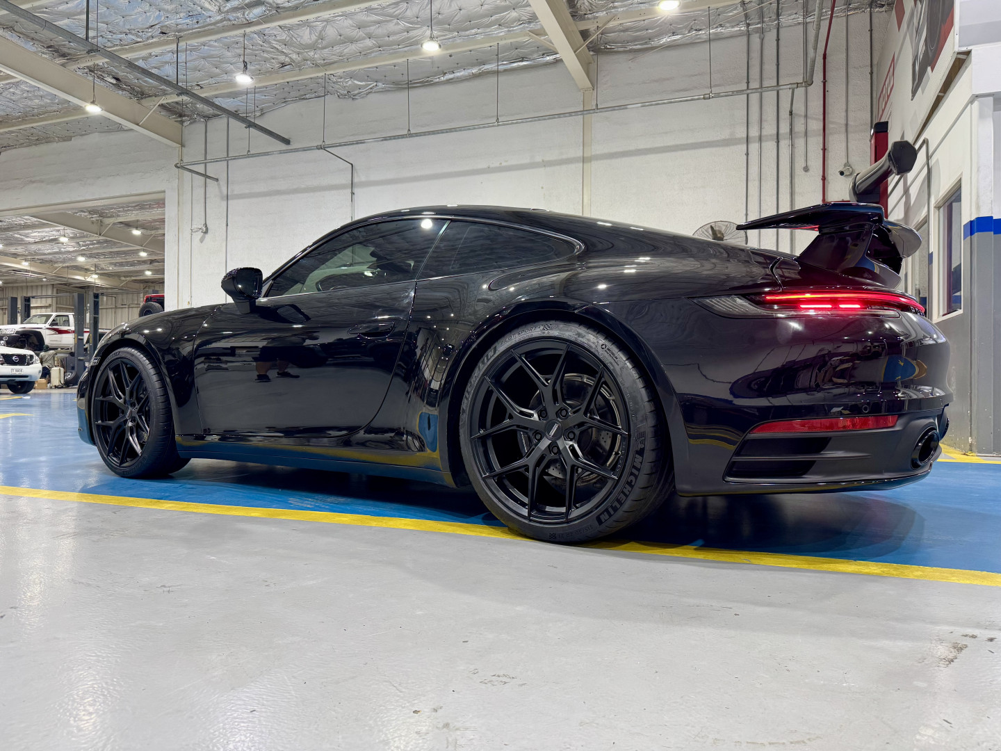 2020 PORSCHE 911 gallery image 4