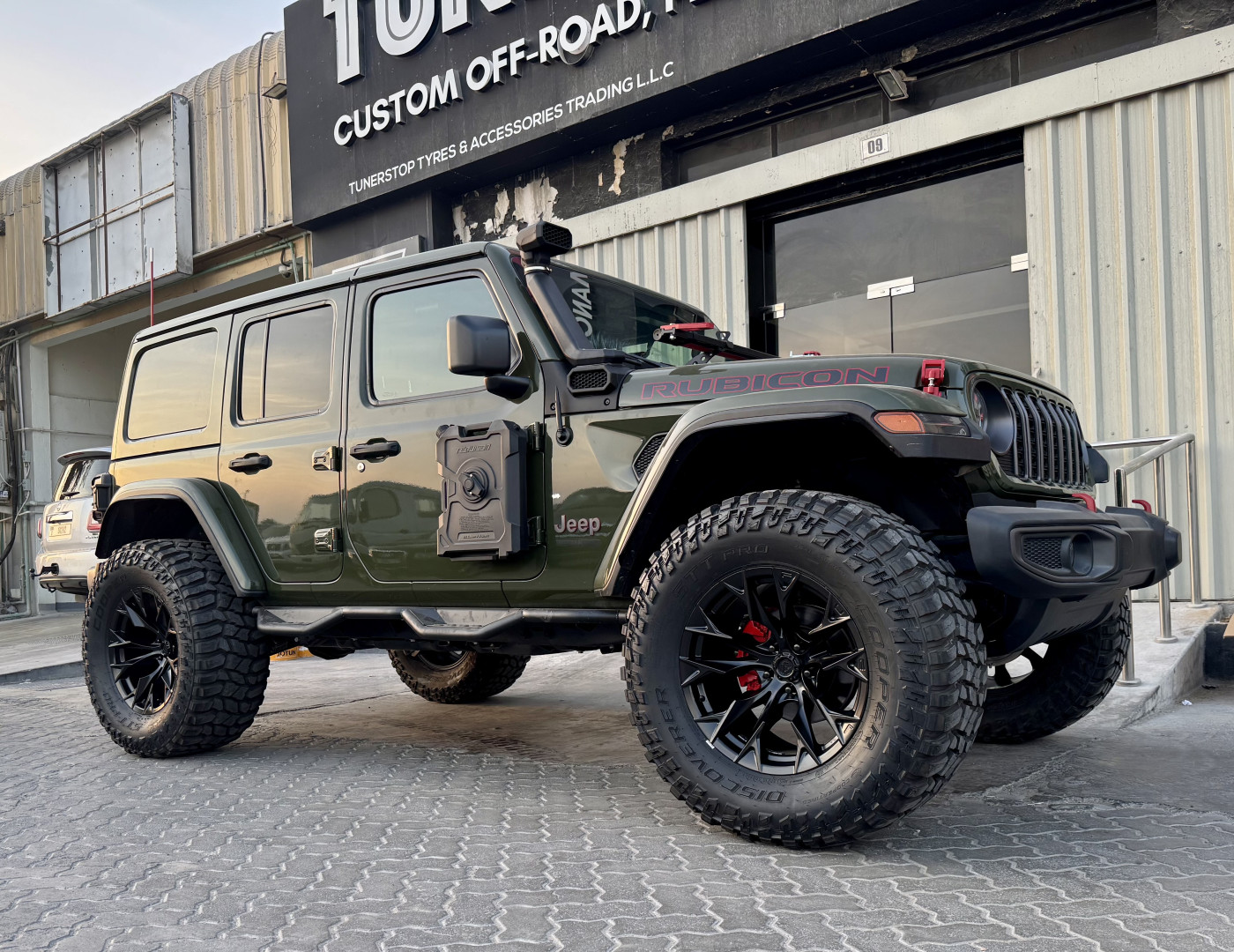2025 JEEP WRANGLER gallery image 5