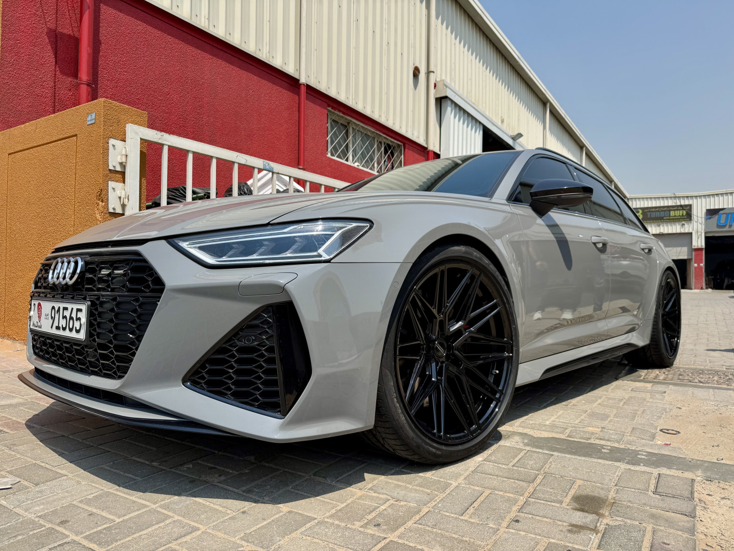 2025 AUDI RS6 fitted with Vossen HF-7 Silver Polished Wheel